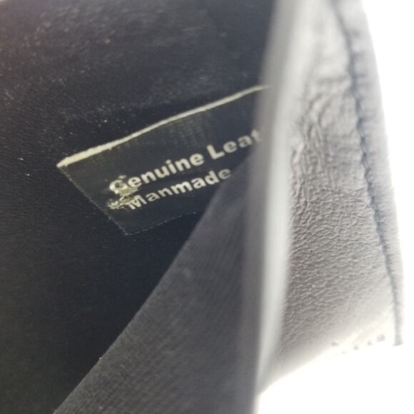 Perry Ellis Black Leather Men's Wallet - Picture 2 of 8